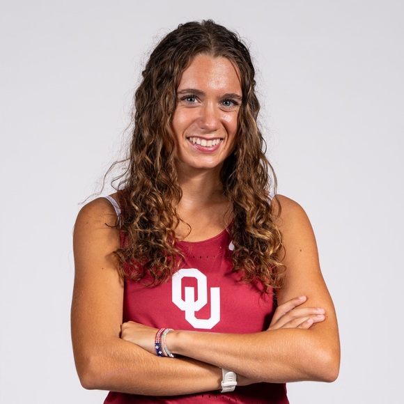 Meet your Posher, Nikki - Picture 2 of 2